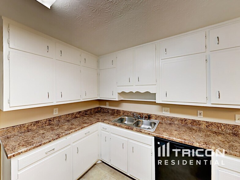 Building Photo - 815 Post Ridge Terrace