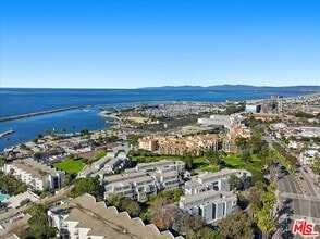 Building Photo - 240 The Village