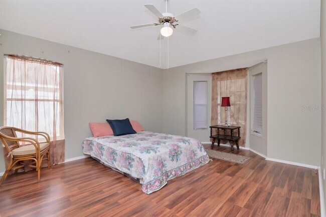 Building Photo - 314 Fountainview Cir