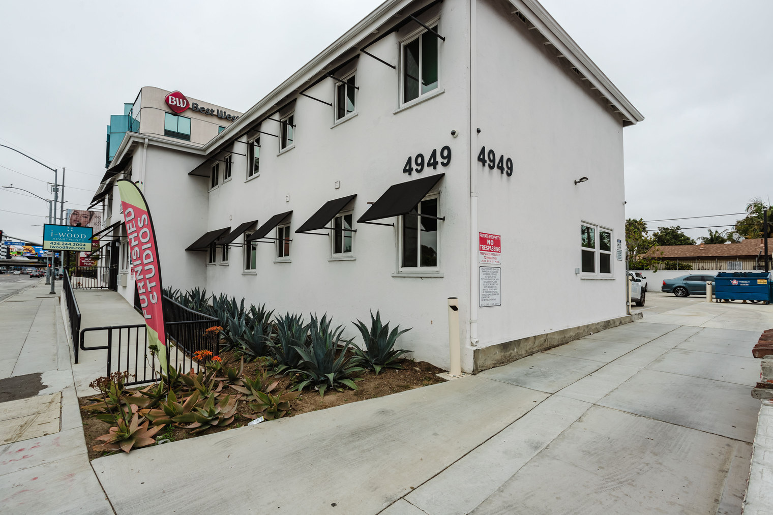 Building Photo - 4949 W Century Blvd