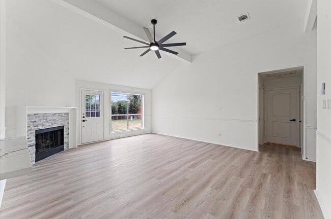 Building Photo - 17523 Hamilwood Dr