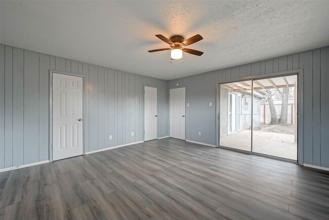 Building Photo - 2111 Rosemead Dr