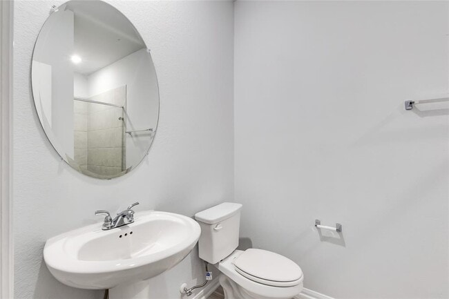 Building Photo - 6601 Avila Way