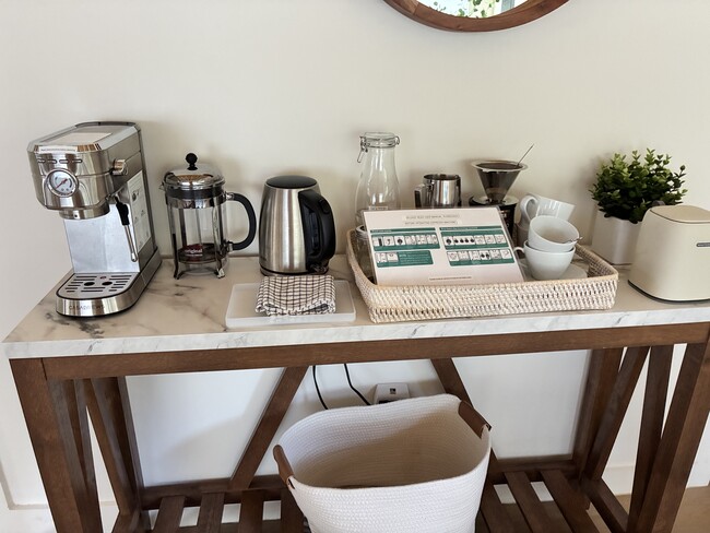 Building Photo - 13 Brenner Rd