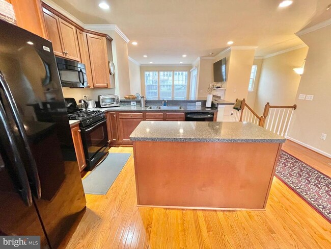 Building Photo - 155 Short Branch Rd