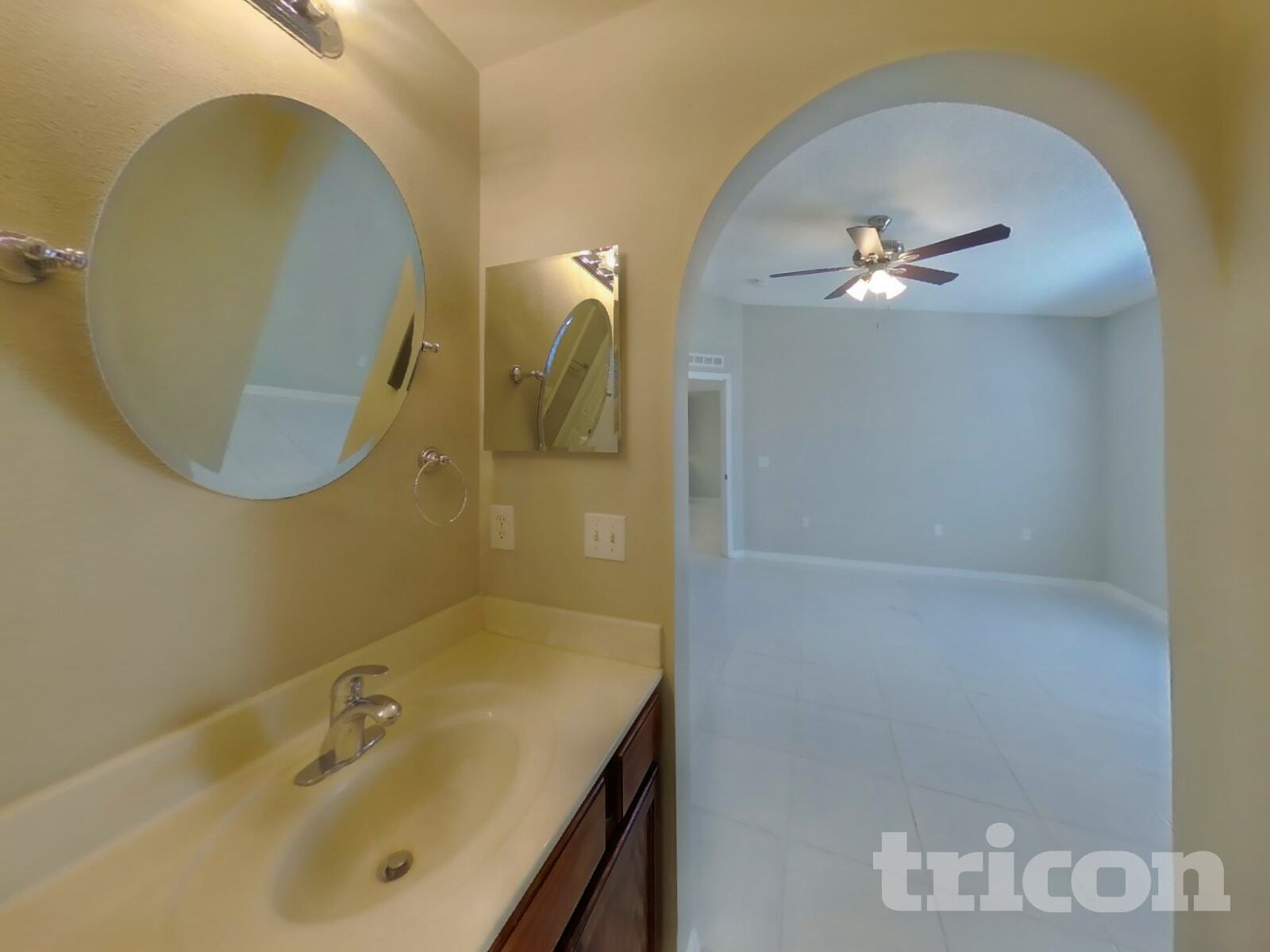 Building Photo - 7396 Prosperity Park Rd N