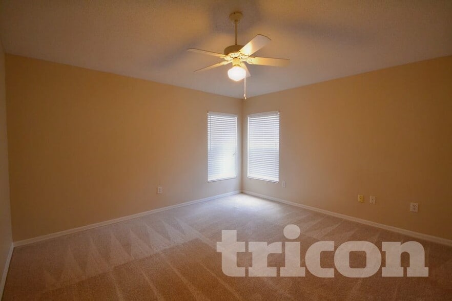 Building Photo - 1817 Landside Dr
