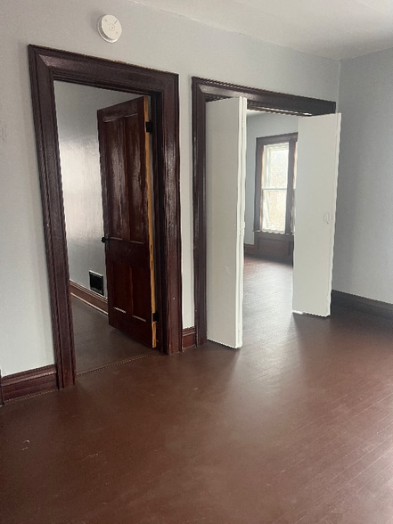 Building Photo - 99 Bowen St