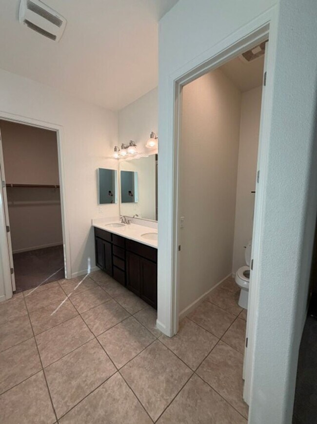 Building Photo - 362 Olivadi Way