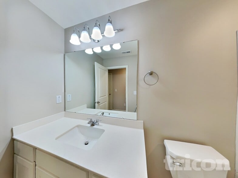 Building Photo - 44 Ashley Oaks Ct