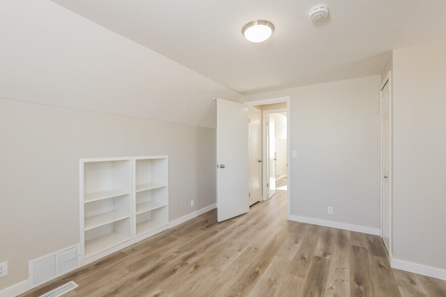 Building Photo - 6189 S 5725 W
