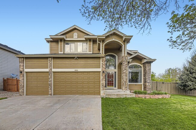 Primary Photo - Luxury Living Awaits in this Grant Ranch H...