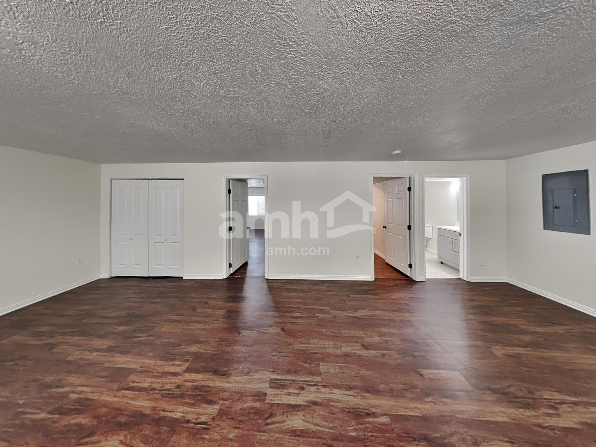 Building Photo - 8474 Delicate Arch Dr