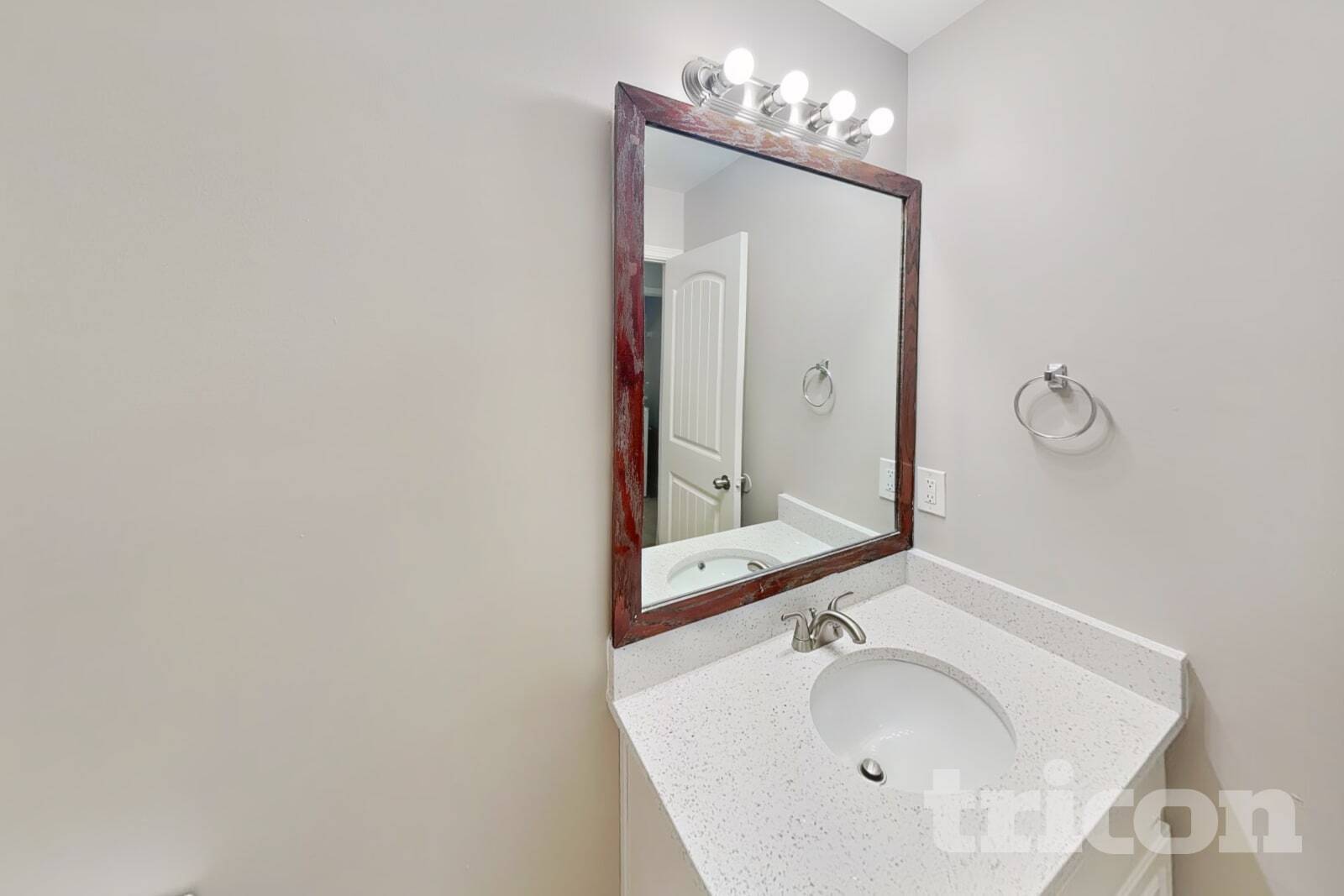Building Photo - 253 Aershire Ct