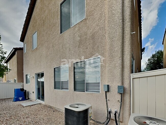 Building Photo - 8440 Walker Gardens Pl