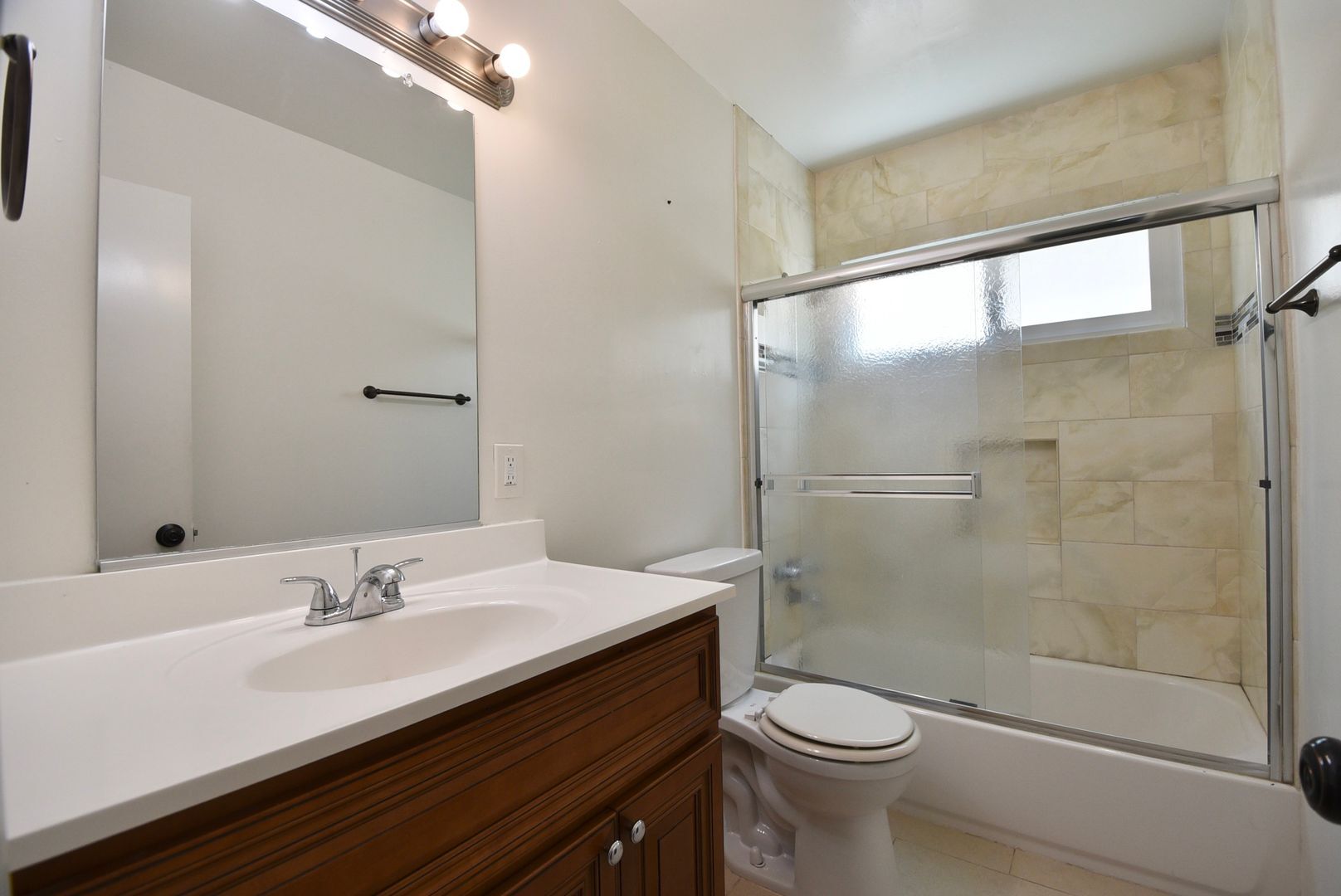 Building Photo - 5656 Whitsett Ave