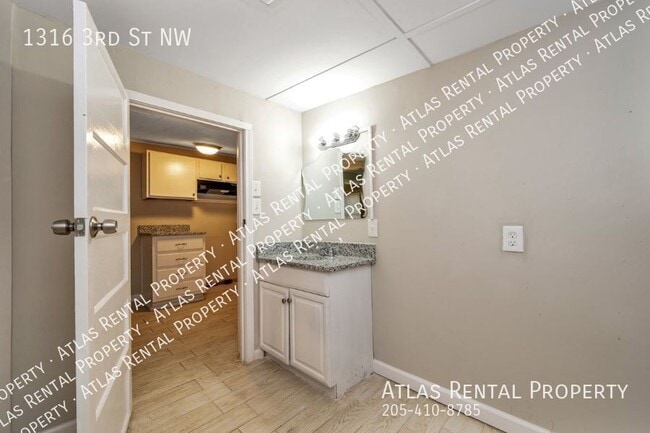 Building Photo - 1316 3rd St NW