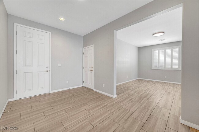 Building Photo - 5424 Kamilla Raen St