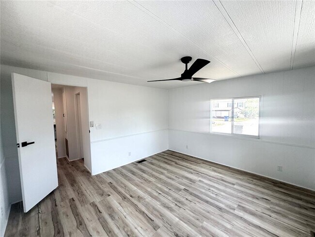 Building Photo - 2609 Braeburn Dr