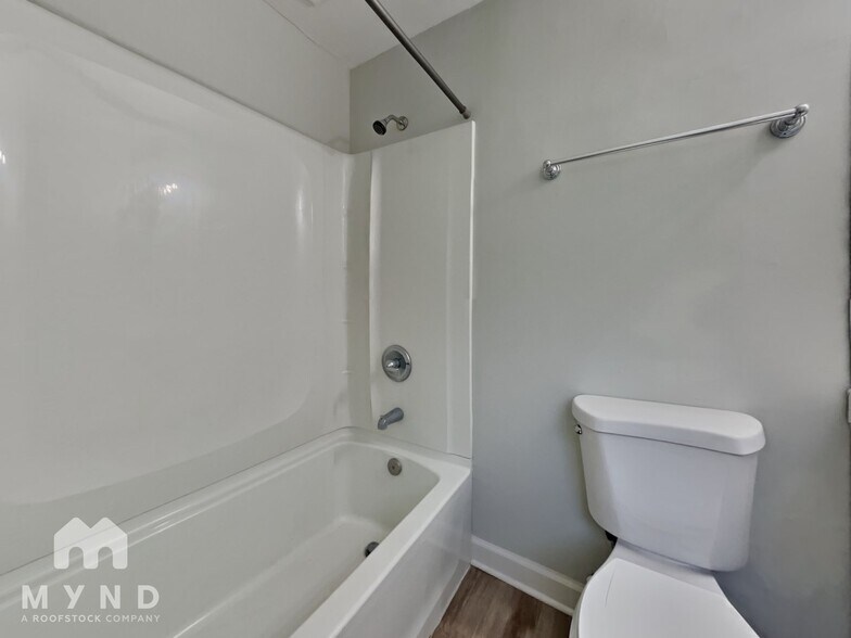 Building Photo - 10535 Jolynn Rd