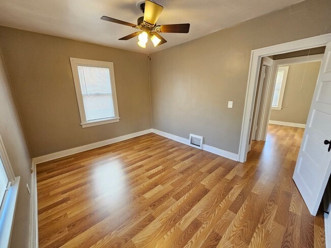 Building Photo - 2 Bed 1 Bath Single Family Home in Wisconsin Rapids