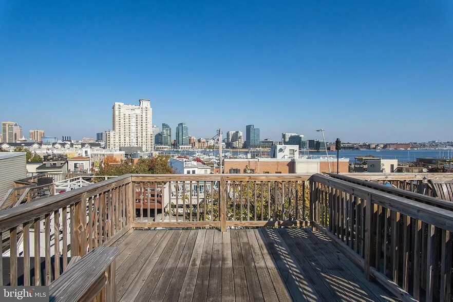 Building Photo - 614 Hyson St