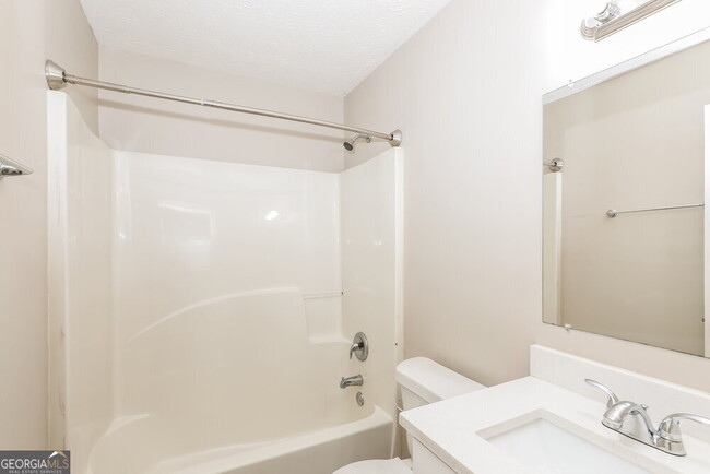 Building Photo - 726 Glenshire Ct