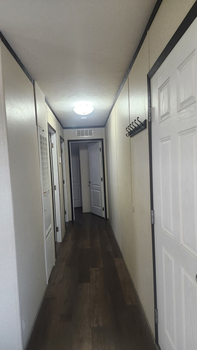 Building Photo - 120 Sir Williams Ct