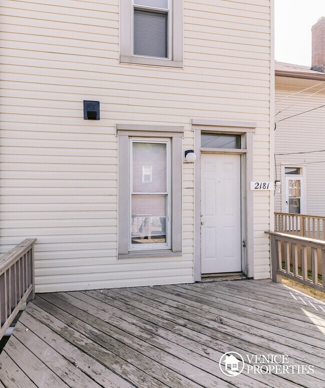 Building Photo - 3 Bedroom on OSU Campus