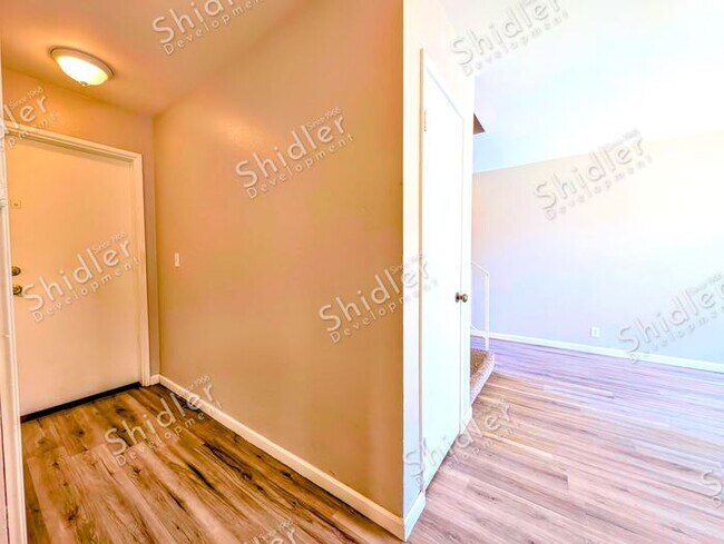 Building Photo - 1991 Central Ave