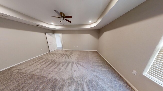 Building Photo - Oakwood Manor