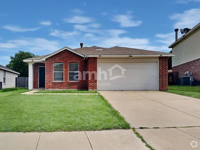 Building Photo - 4217 Meadowknoll Dr