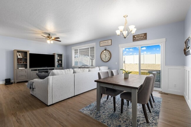 Building Photo - 9030 W Bowie St