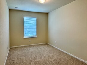 Building Photo - 5541 Evanston Ln