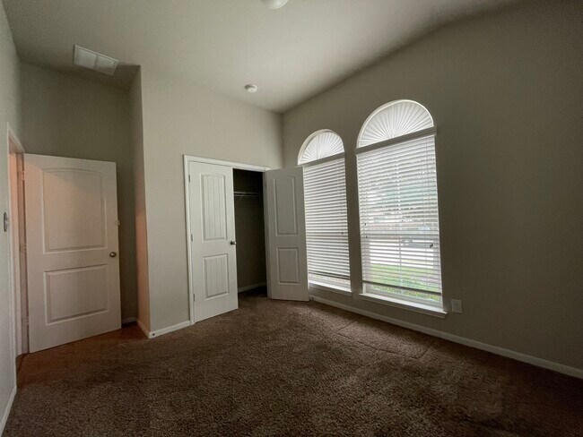 Building Photo - 2942 Oak Branch Ridge