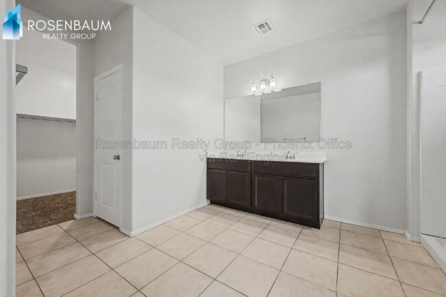 Building Photo - 41917 W Manderas Ln