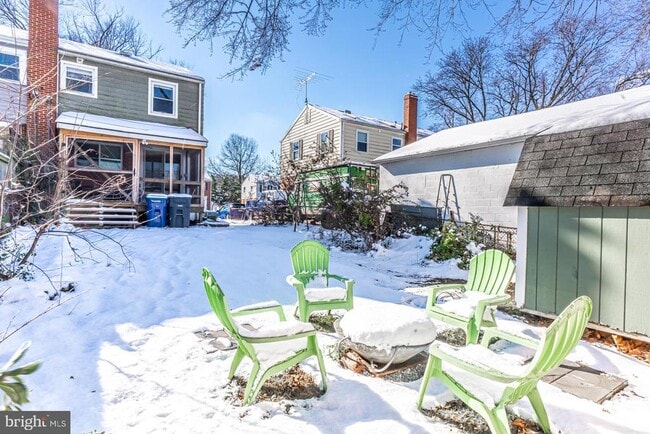 Building Photo - 2122 Arlington Terrace