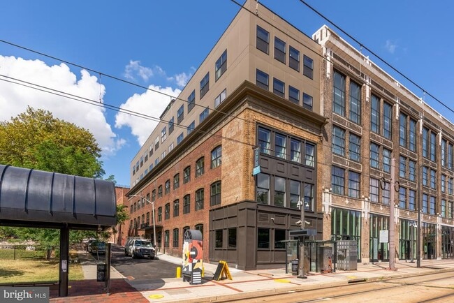 Building Photo - 600 N Howard St