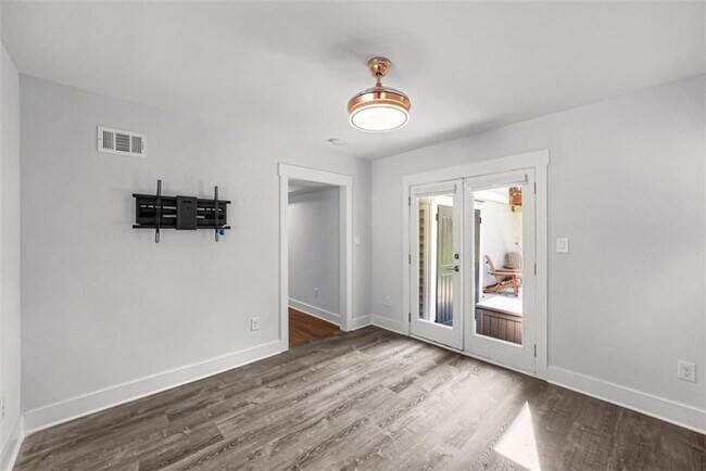 Building Photo - 3476 Alison Dr