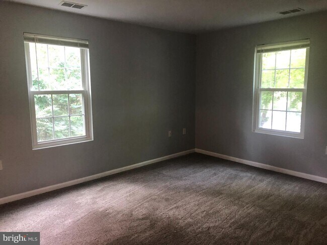 Building Photo - 114-7 Timberlake Terrace