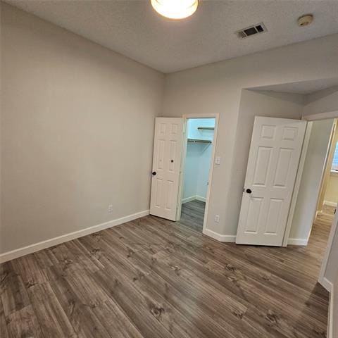 Building Photo - 2817 Oleander Dr