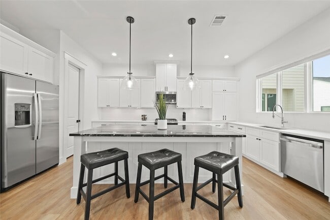 Building Photo - 2510 Gray St