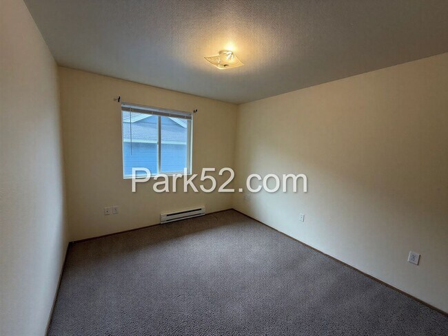 Building Photo - 4545 S Puget Sound Ave