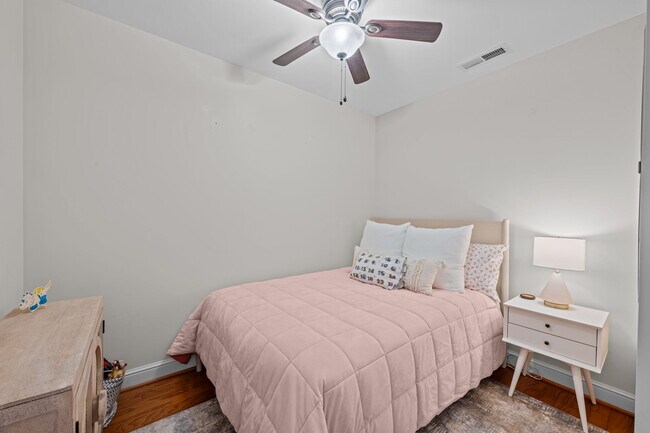 Building Photo - 419 Sky Sail Blvd