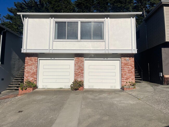 Building Photo - 4250 Callan Blvd
