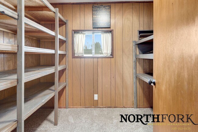 Building Photo - 4-Bedroom Home with Pasture Option in Nampa