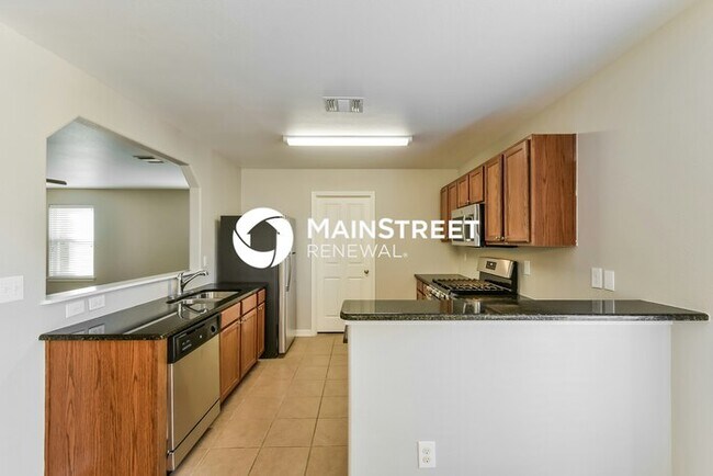 Building Photo - 3 Bedroom Pet-Friendly Home in San Antonio, TX with Main Street Renewal