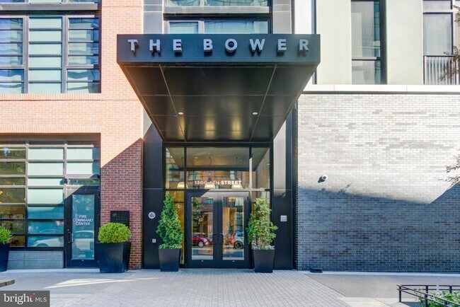 Building Photo - 1300 4th St SE