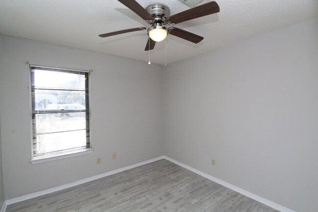 Building Photo - Remodeled 3-Bedroom Home with Modern Upgra...