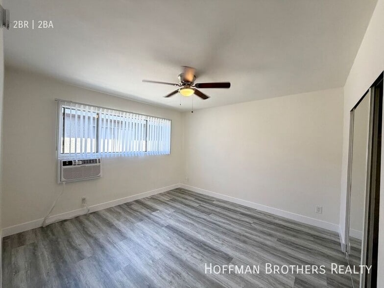 Building Photo - 8143 Langdon Ave